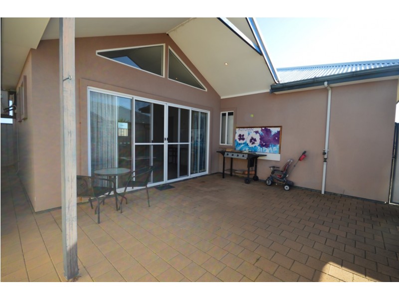 4/4 Seakist Retreat, Kalbarri WA 6536