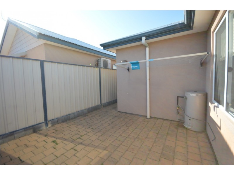 4/4 Seakist Retreat, Kalbarri WA 6536