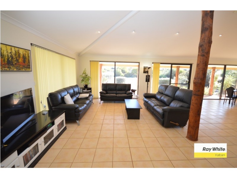 8 Gallant Close, Kalbarri WA 6536