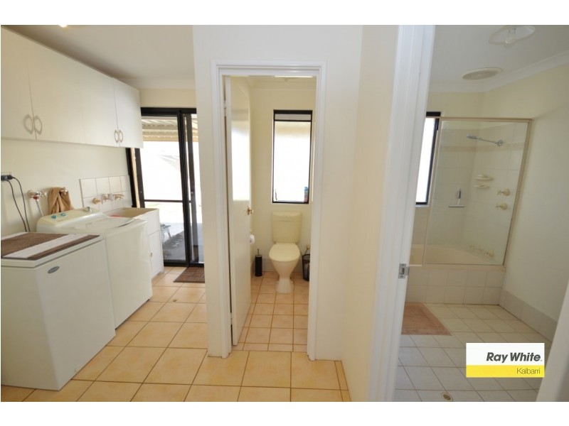 8 Gallant Close, Kalbarri WA 6536
