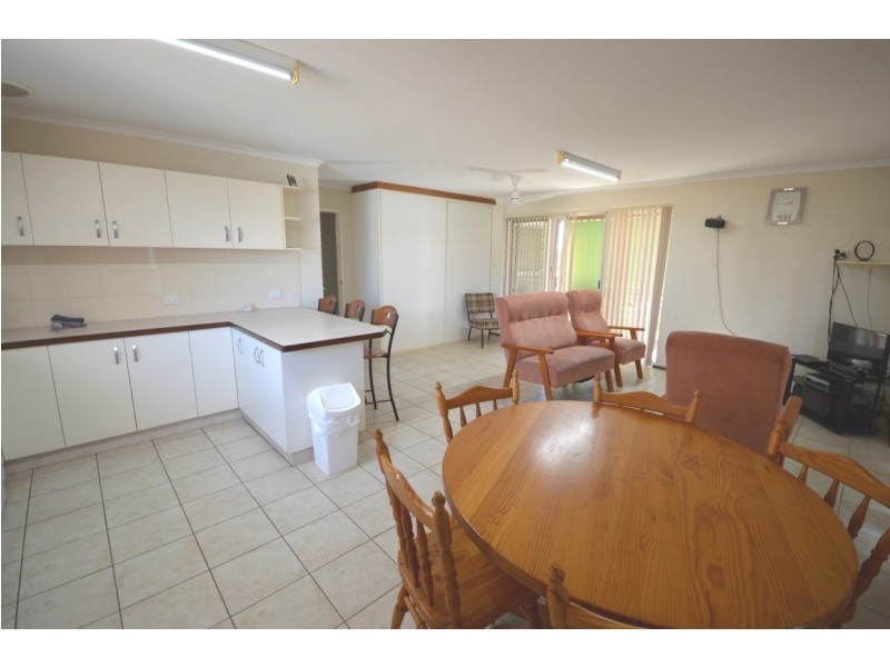 16/116 Nanda Drive – Sun River Chalets, Kalbarri WA 6536