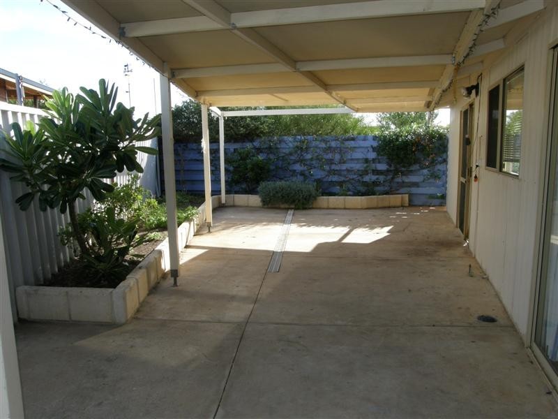 24 Batavia Circle, Kalbarri WA 6536