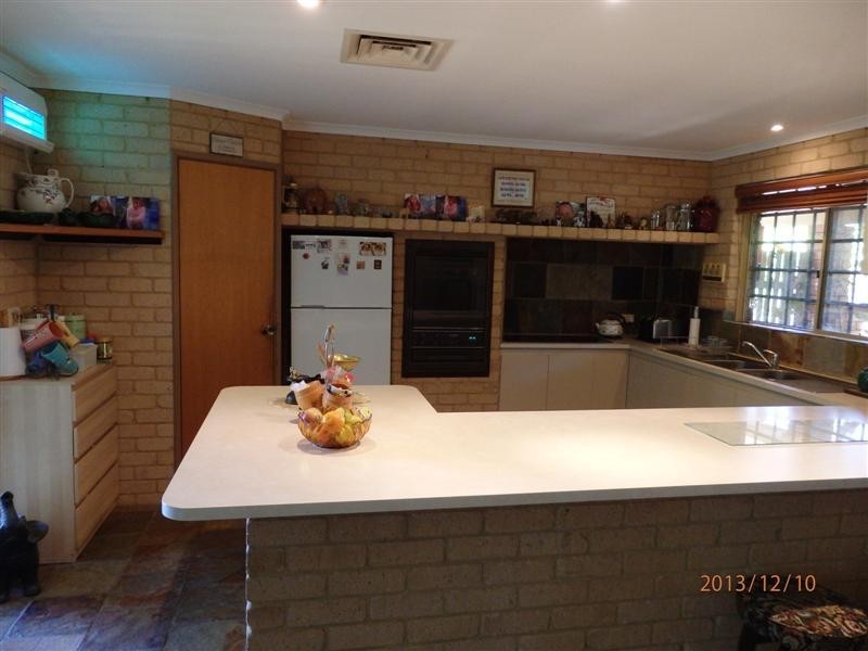 13 Gantheaume Crescent, Kalbarri WA 6536