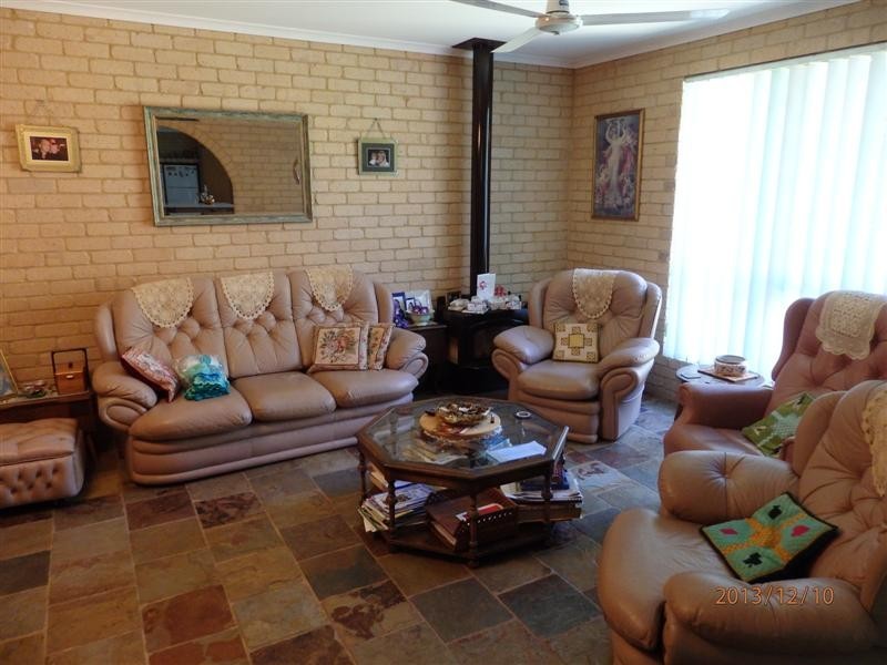 13 Gantheaume Crescent, Kalbarri WA 6536