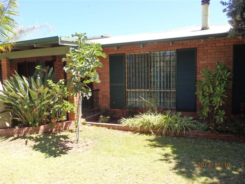 13 Gantheaume Crescent, Kalbarri WA 6536