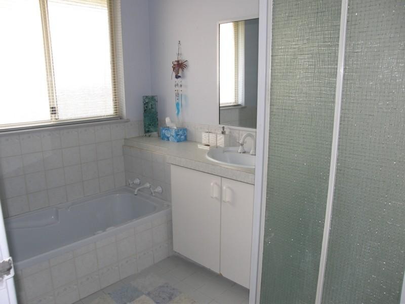 3 Batavia Circle, Kalbarri WA 6536