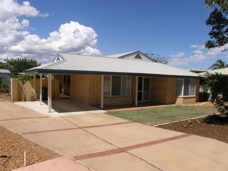 3 Batavia Circle, Kalbarri WA 6536