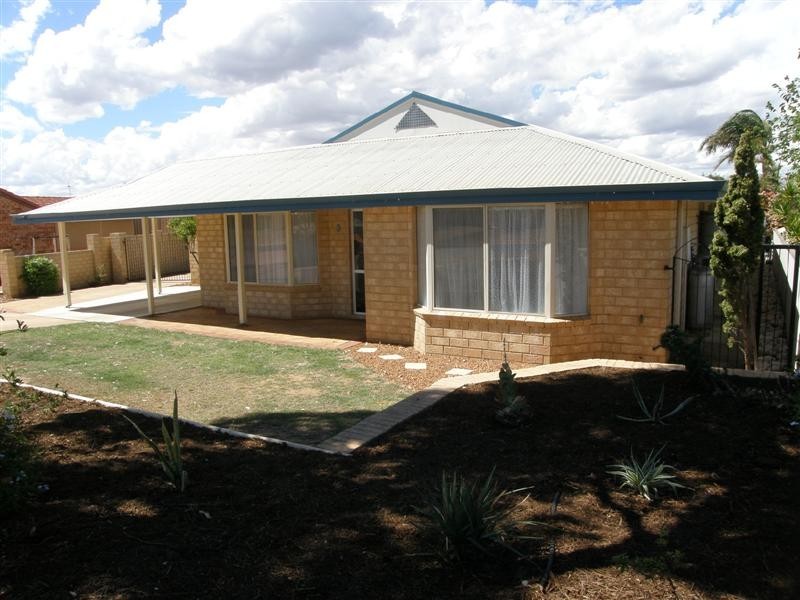 3 Batavia Circle, Kalbarri WA 6536