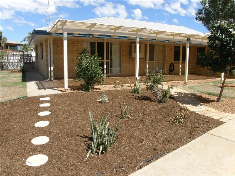3 Batavia Circle, Kalbarri WA 6536