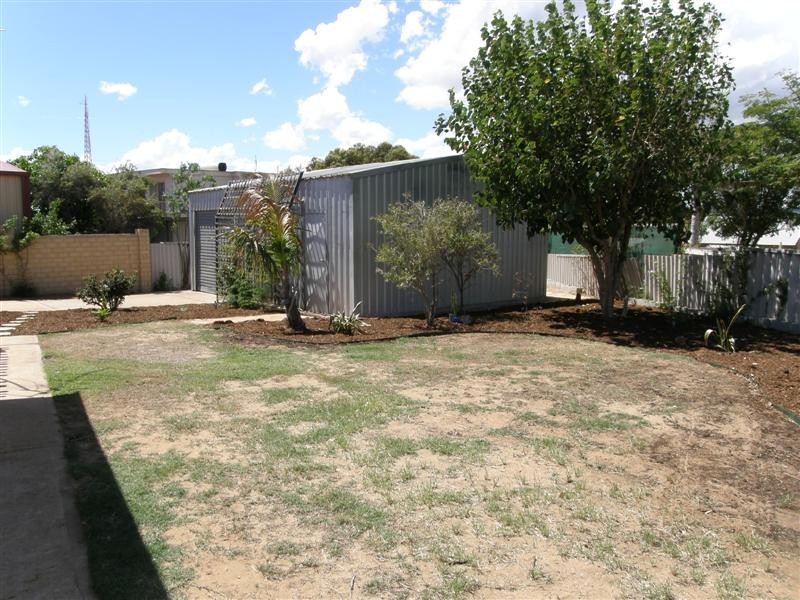 3 Batavia Circle, Kalbarri WA 6536