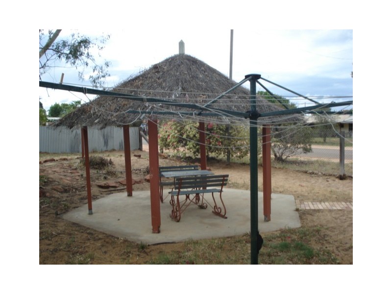 7  Maver, Kalbarri WA 6536