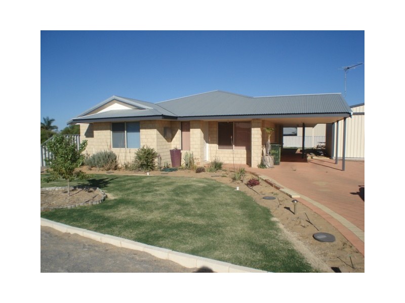 17 Crocos Circuit, Kalbarri WA 6536