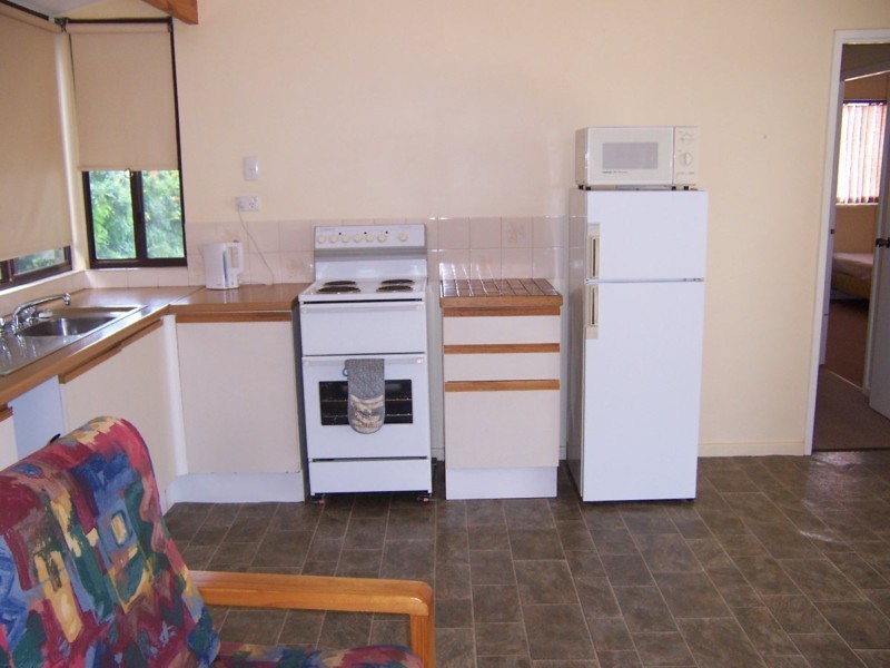 8 A  Starfire Close, Kalbarri WA 6536