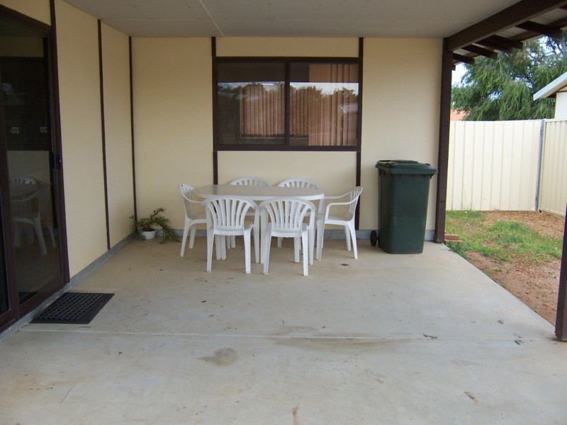 8 A  Starfire Close, Kalbarri WA 6536