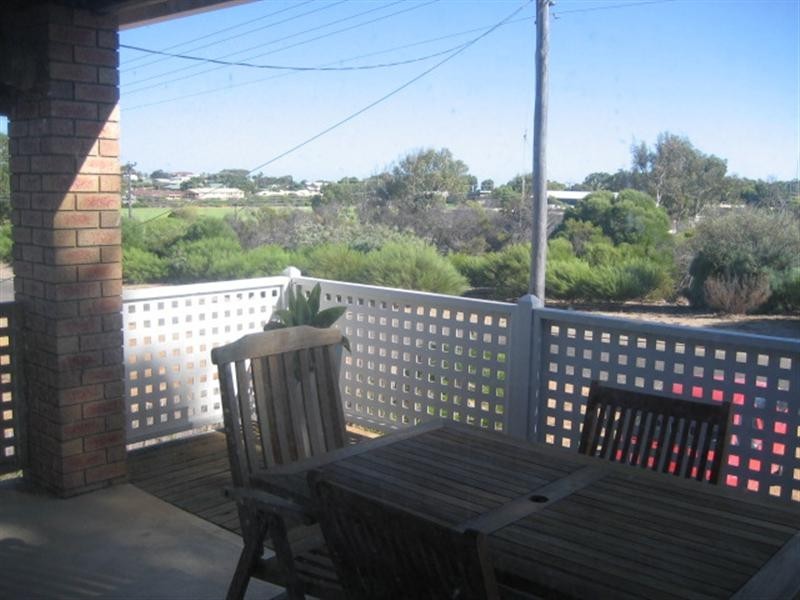 48 Magee Crescent, Kalbarri WA 6536