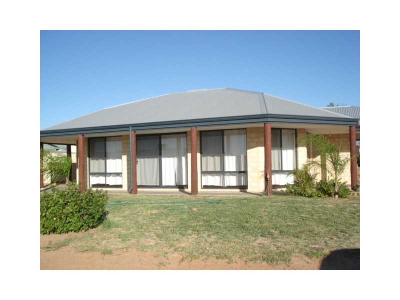 11 Mainwaring Drive, Kalbarri WA 6536