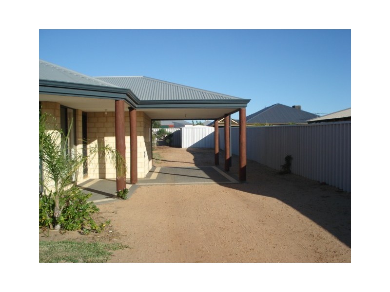 11 Mainwaring Drive, Kalbarri WA 6536