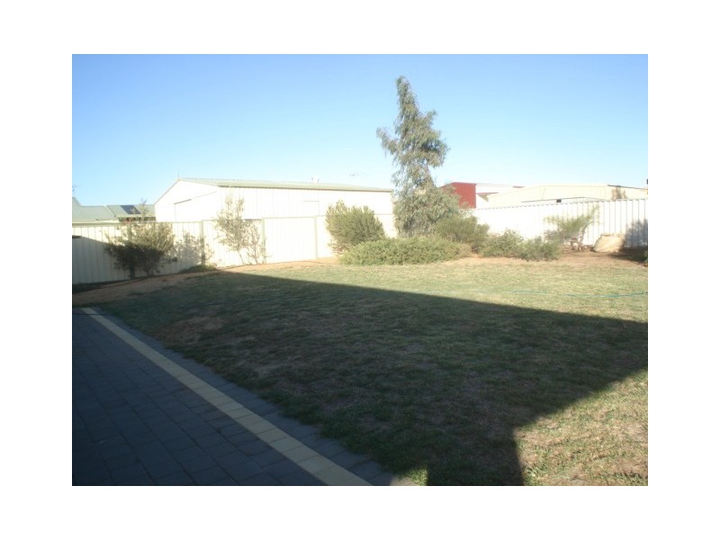 11 Mainwaring Drive, Kalbarri WA 6536