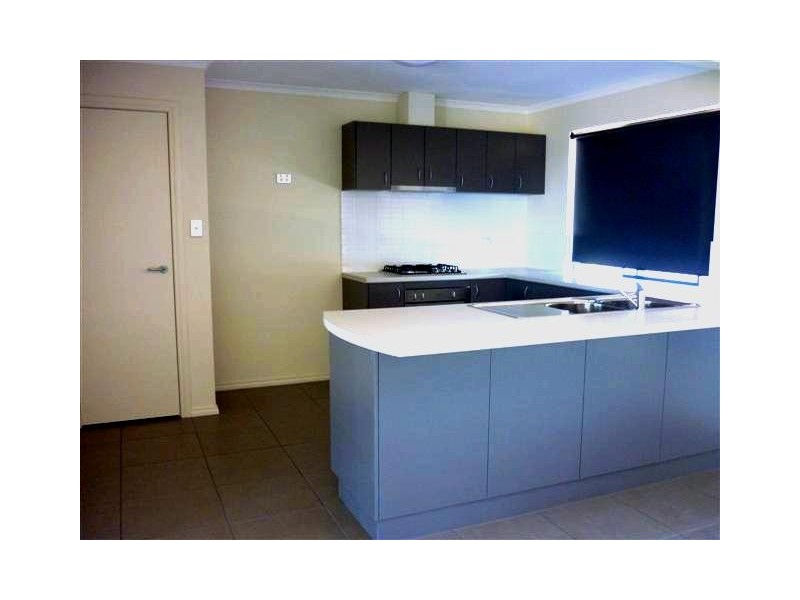 2 Goodenia Way, Kalbarri WA 6536