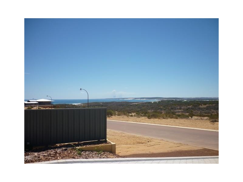 2 Goodenia Way, Kalbarri WA 6536