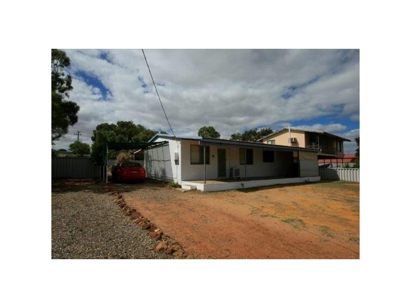 4 Nairn Place, Kalbarri WA 6536