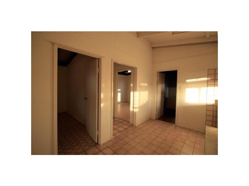 4 Nairn Place, Kalbarri WA 6536