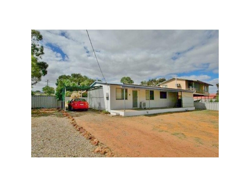 4 Nairn Place, Kalbarri WA 6536