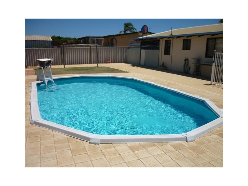 10 Gantheaume Crescent, Kalbarri WA 6536