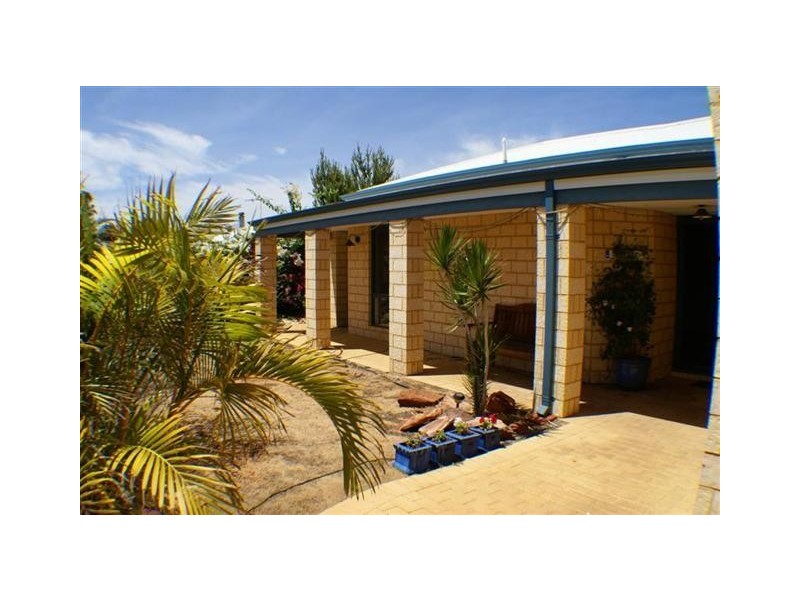 12 Gantheaume Crescent, Kalbarri WA 6536