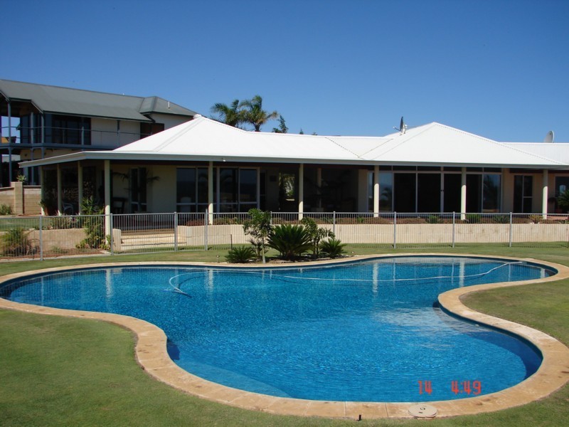 8 Jacques Boulevard, Kalbarri WA 6536