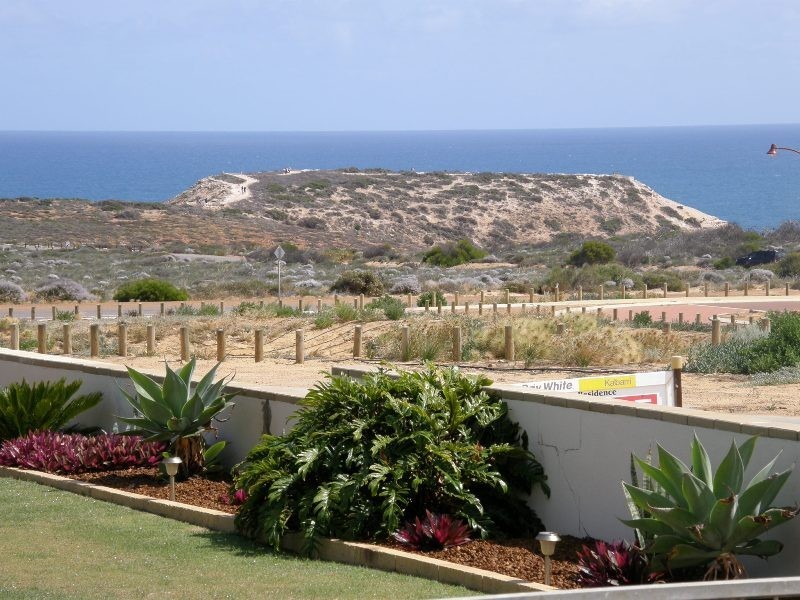 8 Jacques Boulevard, Kalbarri WA 6536