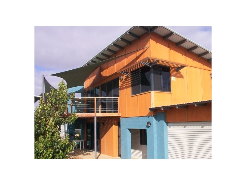 3/3 Glass Street, Kalbarri WA 6536