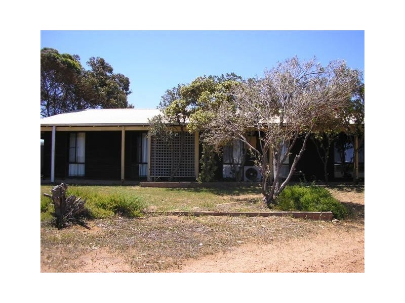 3 Gantheaume Crescent, Kalbarri WA 6536