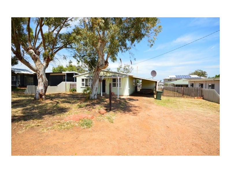 10 Smith Street, Kalbarri WA 6536