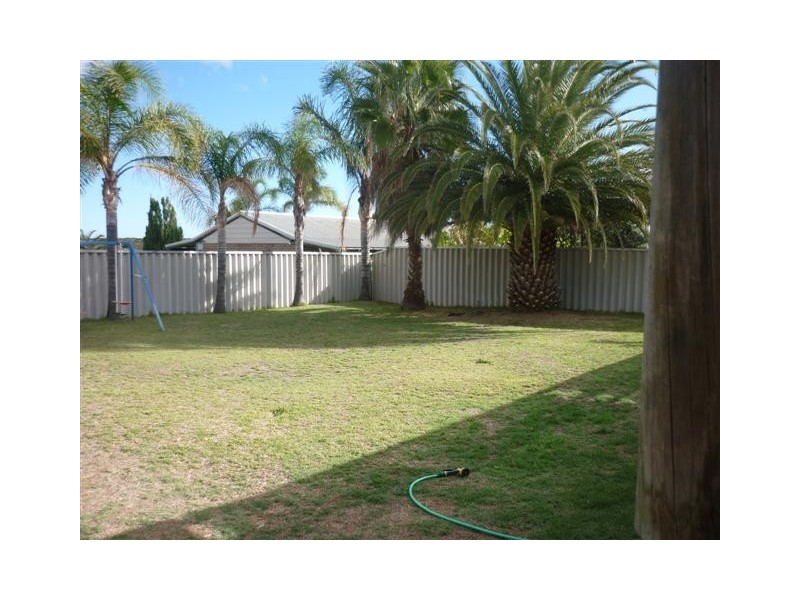 14 Gantheaume Crescent, Kalbarri WA 6536