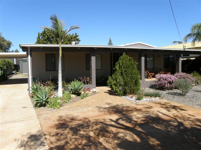 38 Magee Crescent, Kalbarri WA 6536