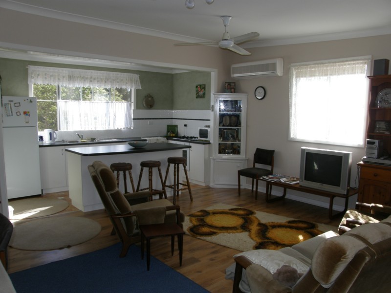 11 Mallard Street, Kalbarri WA 6536