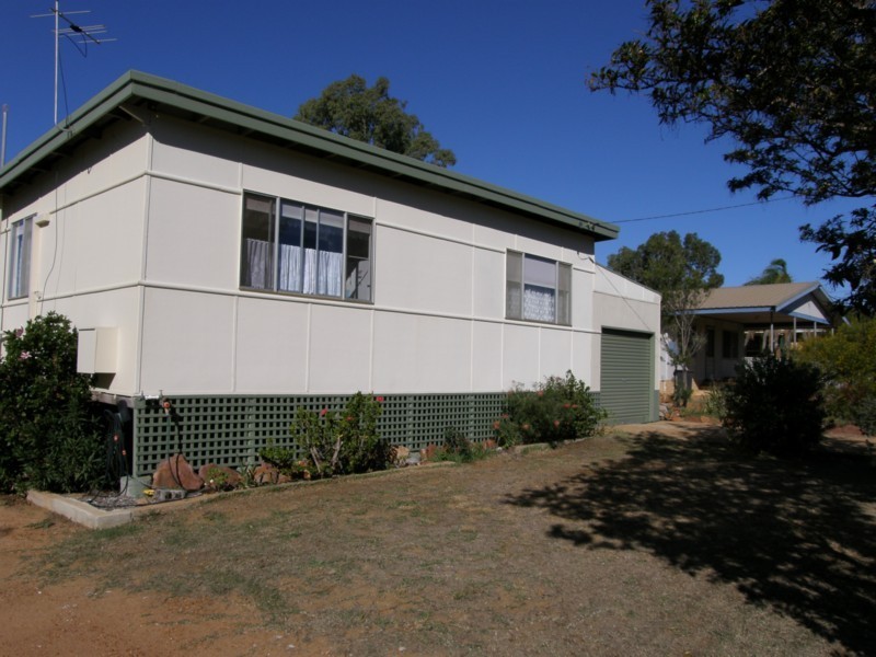 11 Mallard Street, Kalbarri WA 6536