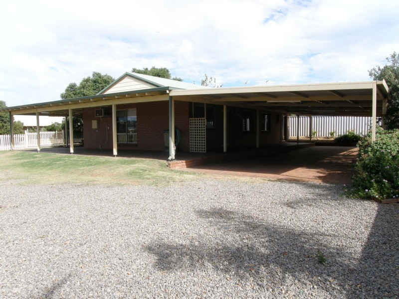 13 Callion Way, Kalbarri WA 6536