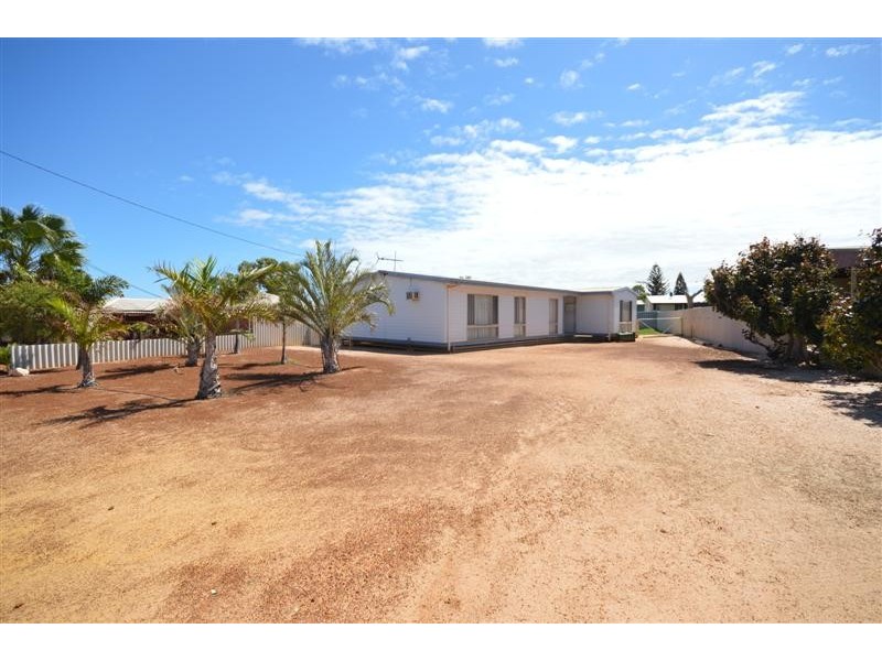 16 Ralph Street, Kalbarri WA 6536