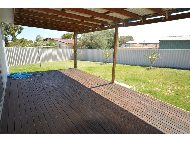 16 Ralph Street, Kalbarri WA 6536