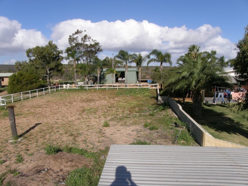 8/6314 Ajana-Kalbarri Road, Kalbarri WA 6536