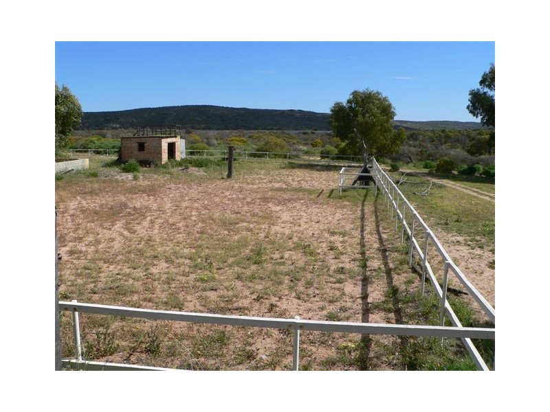 8/6314 Ajana-Kalbarri Road, Kalbarri WA 6536