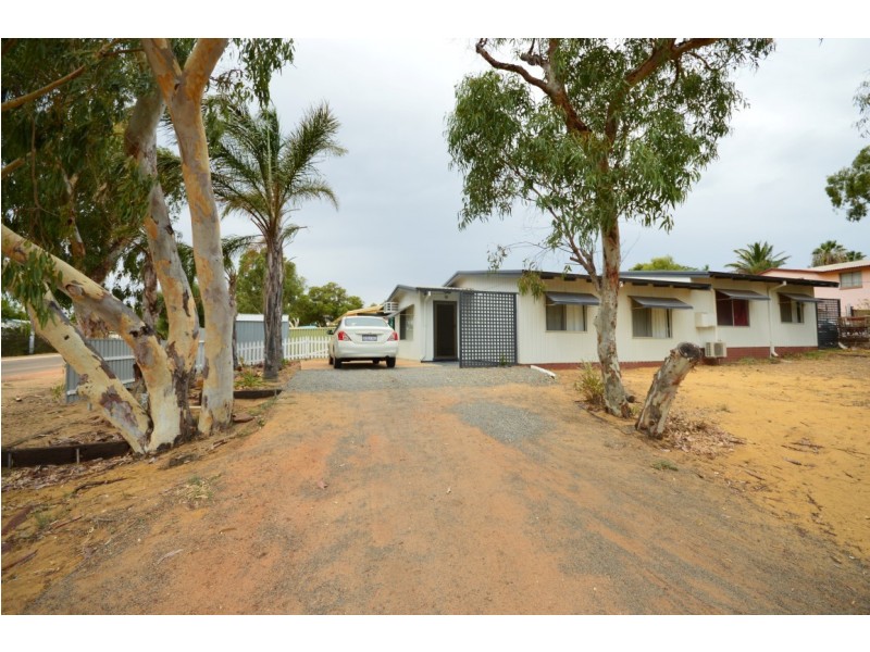 2A Clifton Place, Kalbarri WA 6536