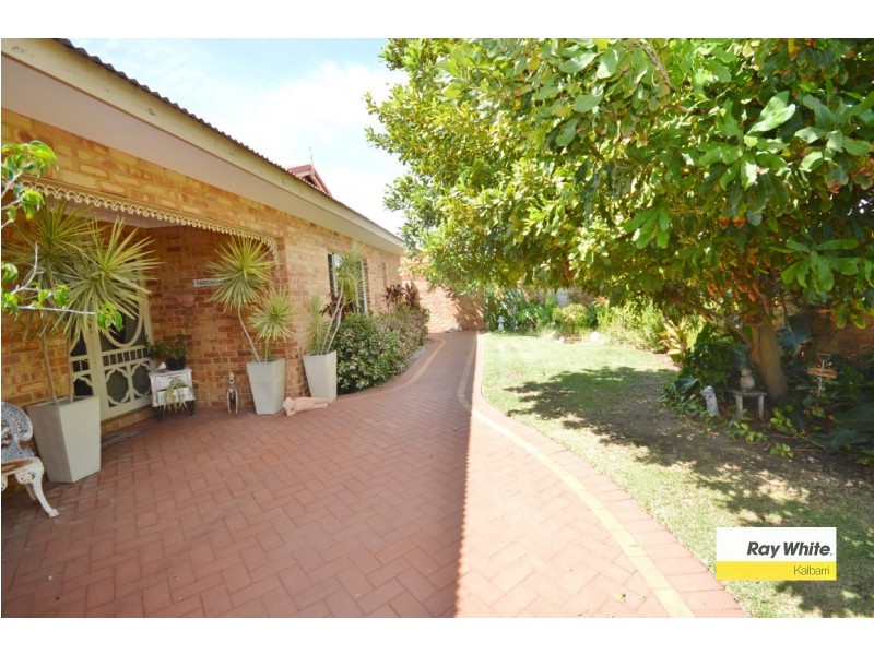 31 Crocos Circuit, Kalbarri WA 6536