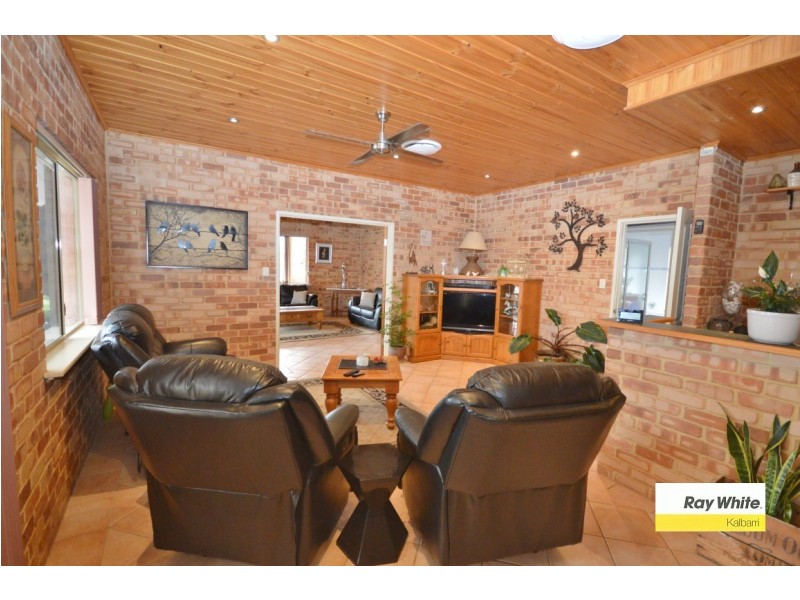 31 Crocos Circuit, Kalbarri WA 6536