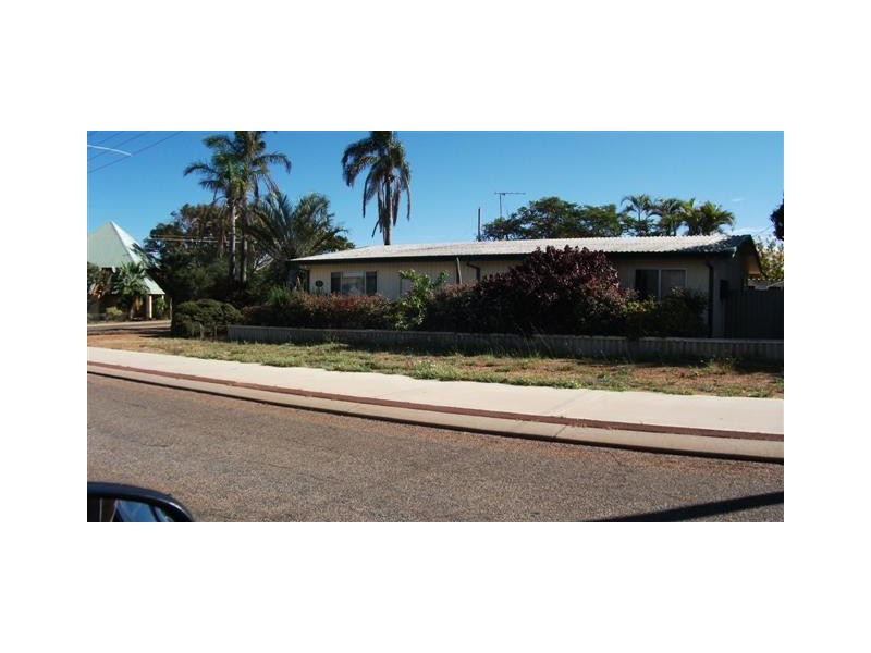 13 Maver Street, Kalbarri WA 6536