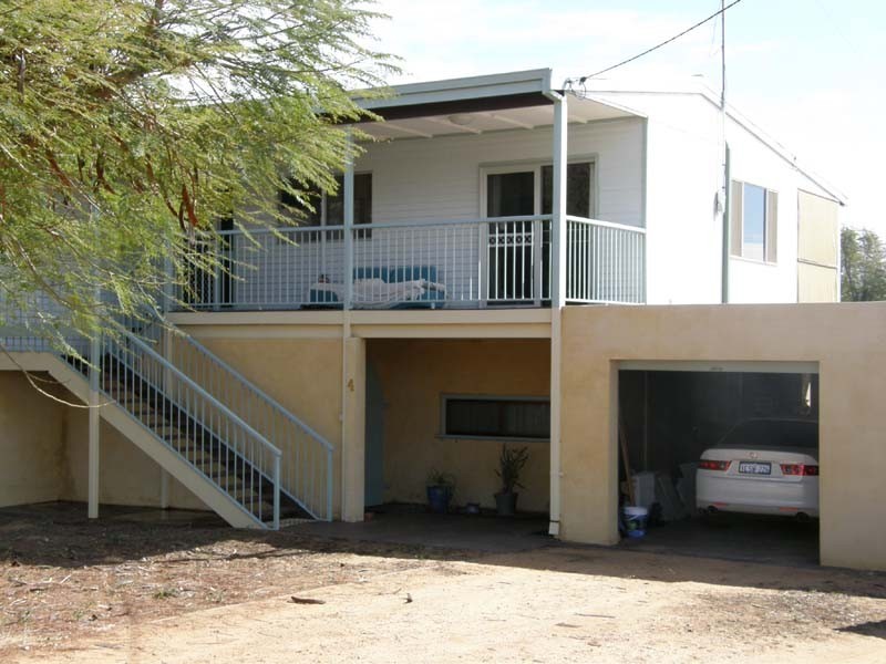 4 Maver St, Kalbarri WA 6536