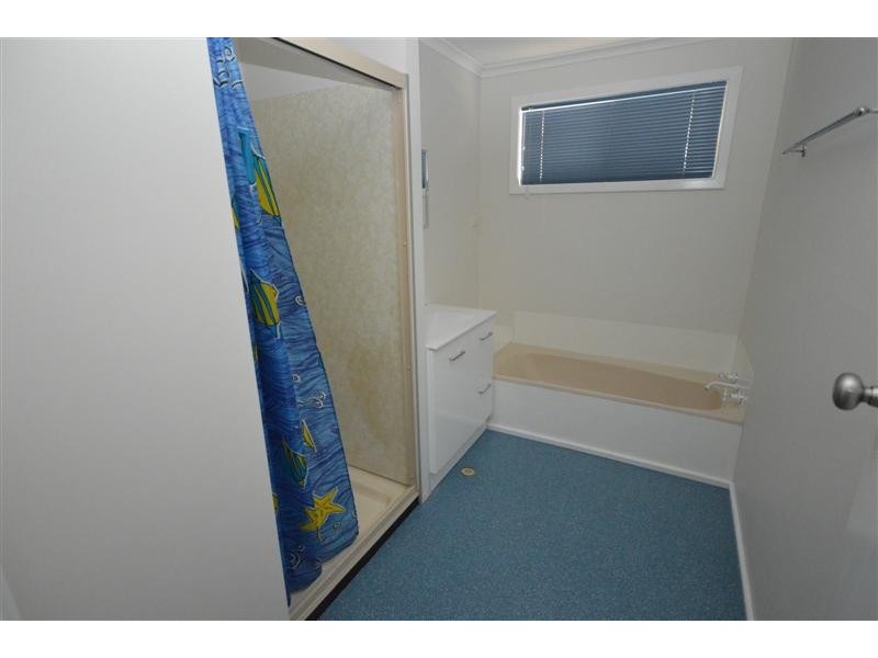 8 Chick Place, Kalbarri WA 6536