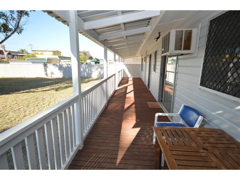 8 Chick Place, Kalbarri WA 6536